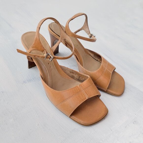 Tan Leather Hush Puppies Square Toe Heeled Sandals - Picture 1 of 5